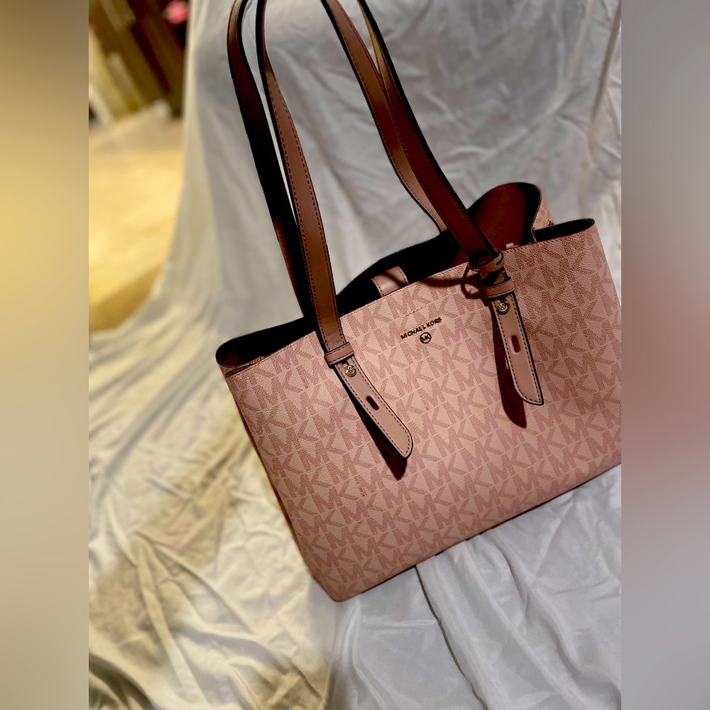 Michael Kors Tote